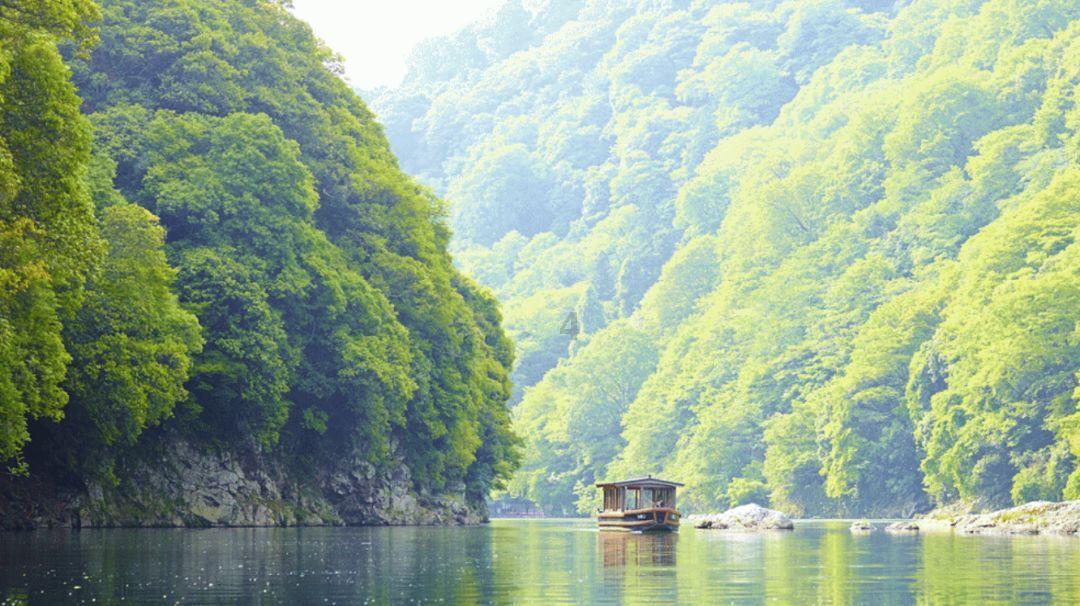 免费爱心专列送500余名务工人员返乡