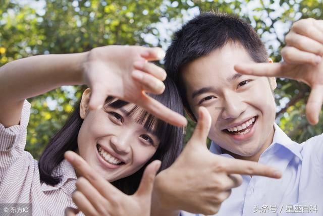 救援活泼小男孩