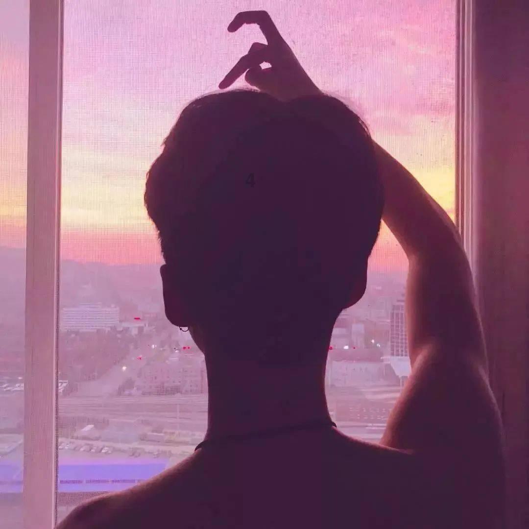 我和女朋友分手了我心里还忘不了她怎么办啊